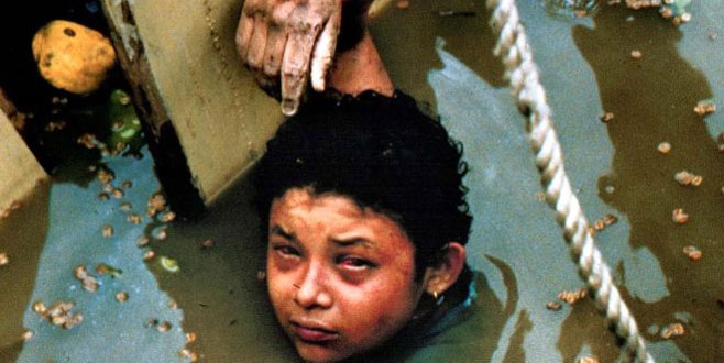 60 saat boyunca ölümü bekleyen küçük kızın son sözleri yürek dağladı!