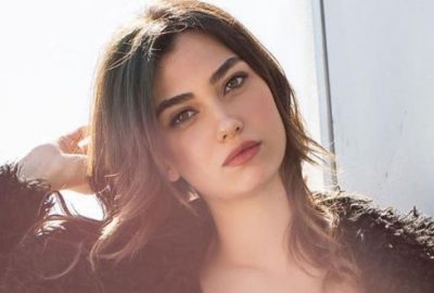 Kırgın Çiçekler’in Meral’i cesur pozlarıyla sosyal medyayı salladı