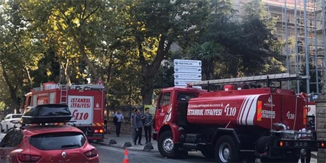 Üsküdar’da rektörlük binasında yangın