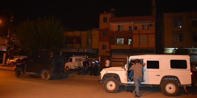 Balkonda otururken silahlı saldırıya uğradı