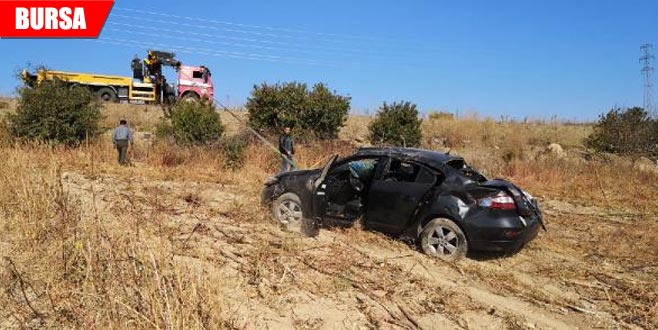 Otomobil şarampole uçtu: Yaralılar var