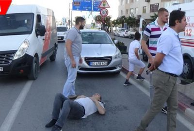 Yolun karşısına geçerken canından oluyordu