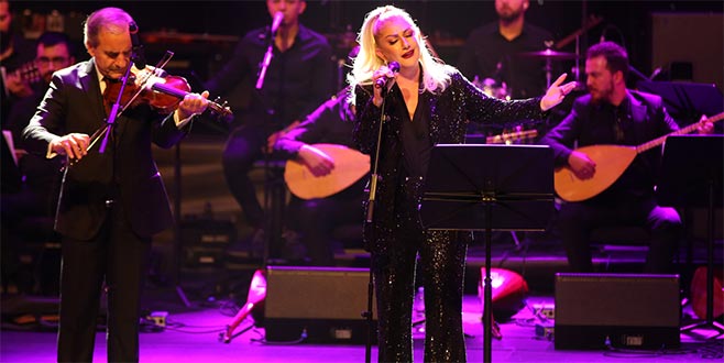 Neşet Ertaş türkülerle anıldı