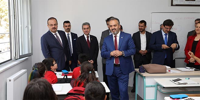 Bursa’da eğitime bir imza daha Bursa’da eğitime bir imza daha