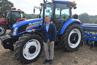 Otomatik dümenleme sistemli yerli traktör