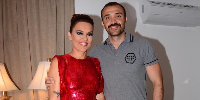 Aşkını haykırdı