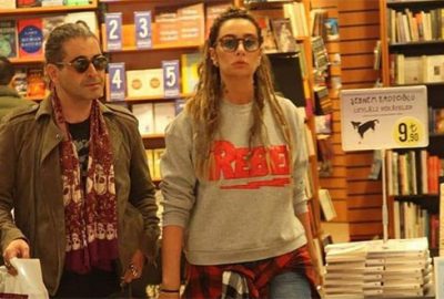 Sevgilisiyle başbaşa