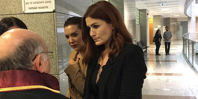 Oyuncu Deniz Çakır hakim karşısında Oyuncu Deniz Çakır hakim karşısında