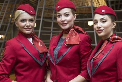 700 kabin memuru için on binlerce başvuru