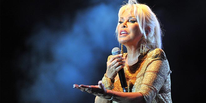 Ajda Pekkan Bursalıları coşturdu