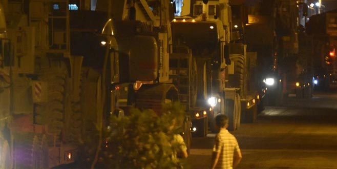 Suriye sınırına 130 araçlık konvoy