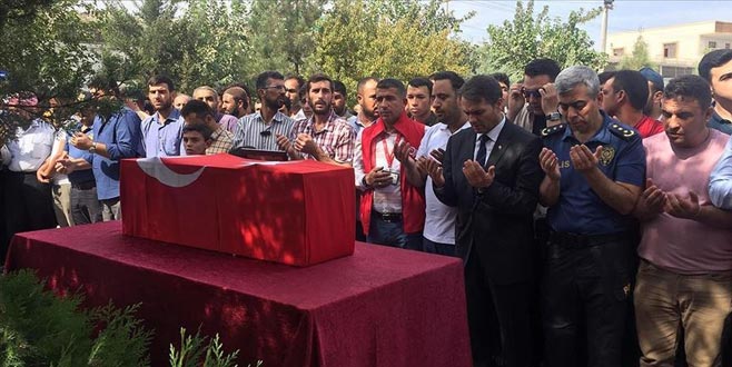 Sivil şehitlere veda Sivil şehitlere veda