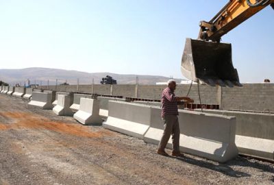 Sınır birliklerine beton blok sevkiyatı
