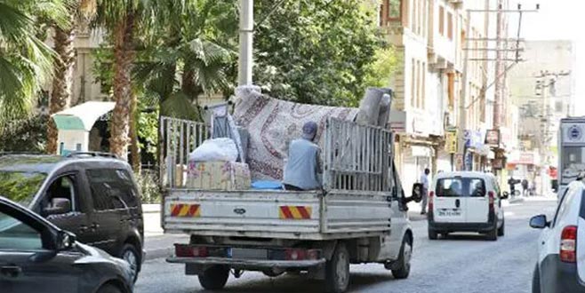 Taşınmalar başladı! İlçede her yer kapalı