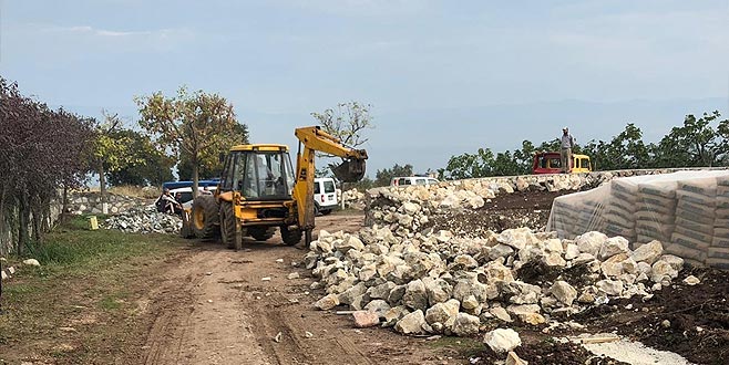 Gemlik’te kaçak yapı operasyonu