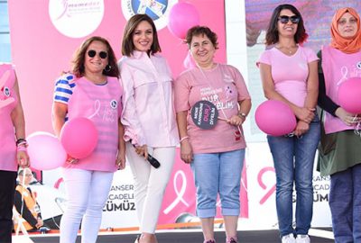 Meme kanserine dikkat çekti