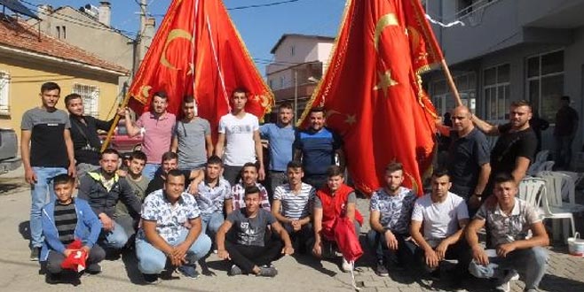 ‘Bayrak hayrı’nda, harekata katılan askerler için dua edildi