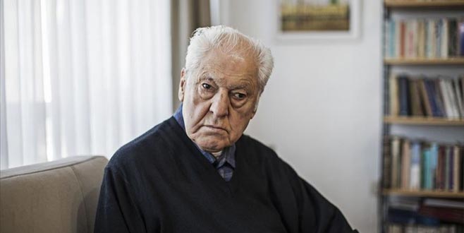 Yazar Nuri Pakdil hayatını kaybetti