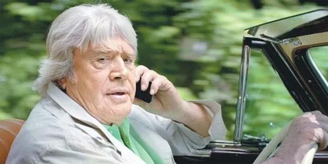 Cüneyt Arkın’dan Mehmetçiğe asker selamı