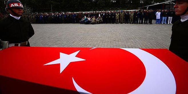 Devriye görevindeki askerlere hain saldırı! Bir şehit, iki yaralı