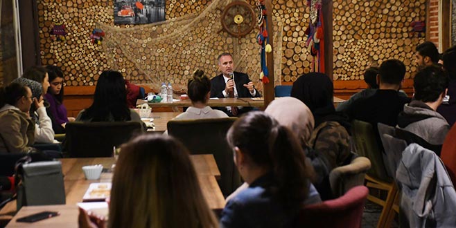 Başkan Taban üniversite öğrencileriyle buluştu Başkan Taban üniversite öğrencileriyle buluştu