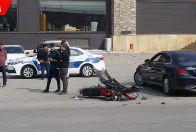 Kafa kafaya çarpıştılar: 1 yaralı