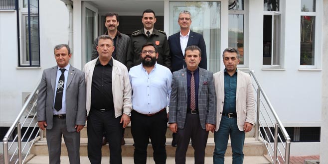 İlçe başkanlarından ‘askerlik’ dilekçesi