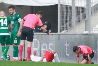 Emircan hakemle çarpıştı