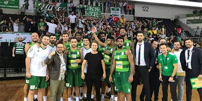 Timsah’a vız gelir 82-81
