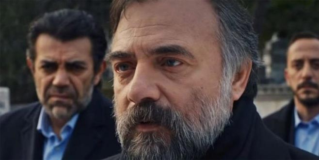 Eşkıya Dünyaya Hükümdar Olmaz izleyicileri diziden ayrılan ünlü oyuncuyu geri istiyor! Eşkıya Dünyaya Hükümdar Olmaz izleyicileri diziden ayrılan ünlü oyuncuyu geri istiyor!