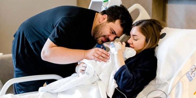 15 gün önce anne olan Berfu Yenenler eski fit haline yeniden kavuştu 15 gün önce anne olan Berfu Yenenler eski fit haline yeniden kavuştu