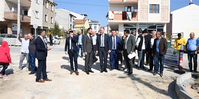 Parke Taşı Ve Tretuvar Çalışmaları Ertuğrulgazi Mahallesinde Devam Ediyor