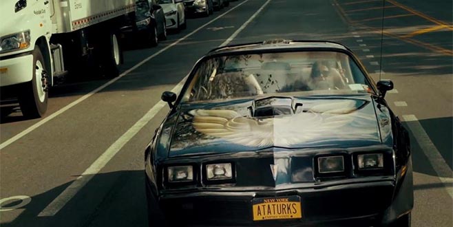 Simge’ye özel plaka!