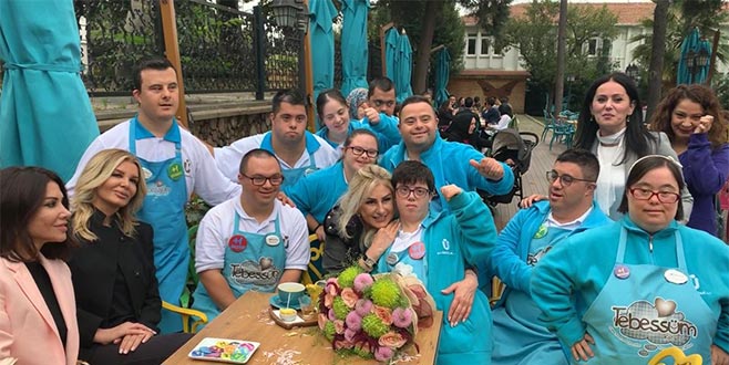 Muazzez Ersoy’dan anlamlı ziyaret