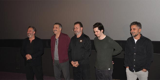 Cem Yılmaz’a Başkentlilerden büyük ilgi Cem Yılmaz’a Başkentlilerden büyük ilgi