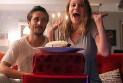 Ülkeden gidiyordu! Ünlü çiftten flaş karar