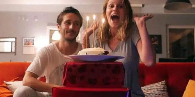 Ülkeden gidiyordu! Ünlü çiftten flaş karar