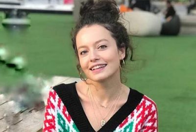 Gülerken görünce şaşırıyorlar