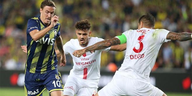 Fenerbahçe’de Max Kruse şoku! Fenerbahçe’de Max Kruse şoku!