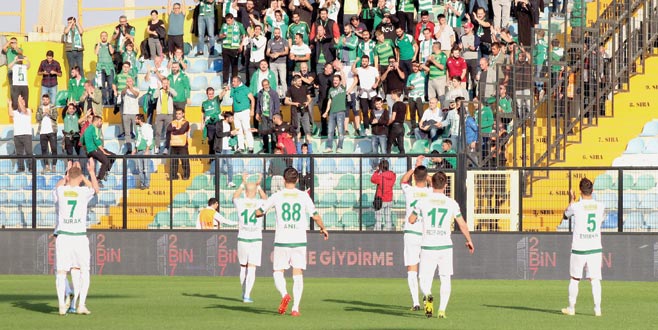 Taraftar görevini yaptı