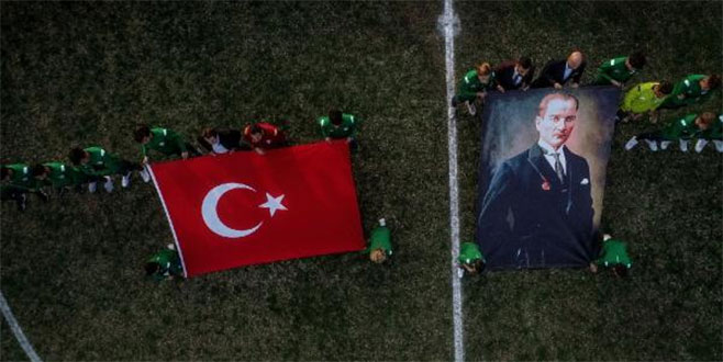 Bursaspor’dan 29 Ekim Cumhuriyet Bayramı koreografisi