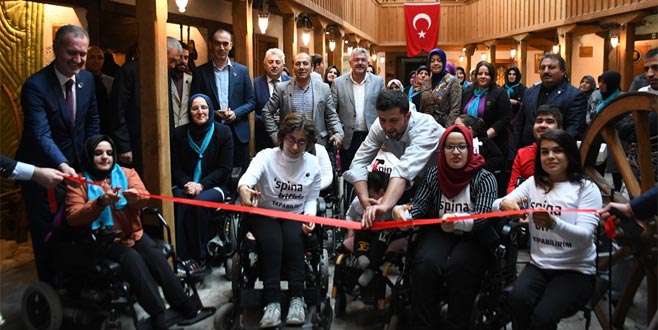 Spina Bifidalı Öğrencilerin Sergisi, Müzede Görücüye Çıktı