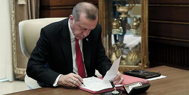 Cumhurbaşkanı Erdoğan 5 üniversiteye rektör atadı