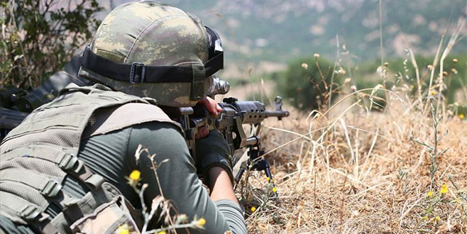 Hakurk’ta saldırı amaçlı kullanılan paramotor ele geçirildi