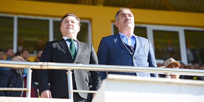 Başkan yalnız bırakmadı