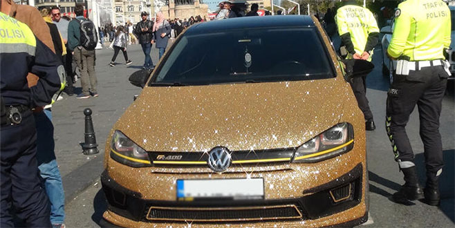 Herkesin ilgisini çekti, polisten cezayı yedi