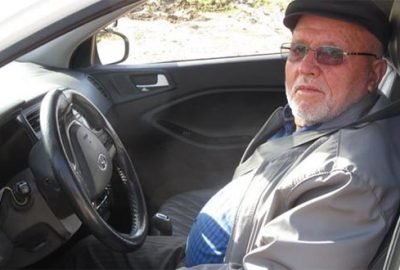 Felçli eşi için 74 yaşında ehliyet aldı
