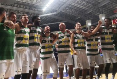 Potanın timsahları evinde galip