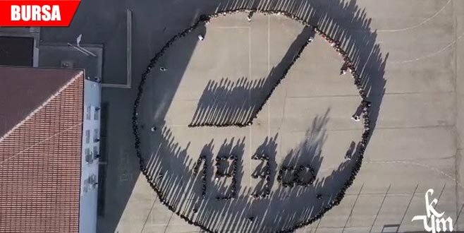 Bursa’da ilkokul öğrencilerinden anlamlı koreografi