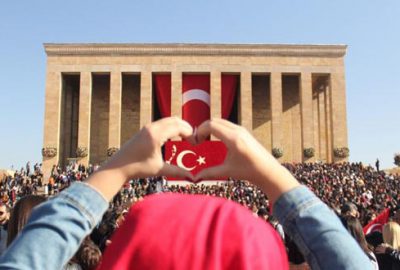Anıtkabir’e ziyaretçi akını